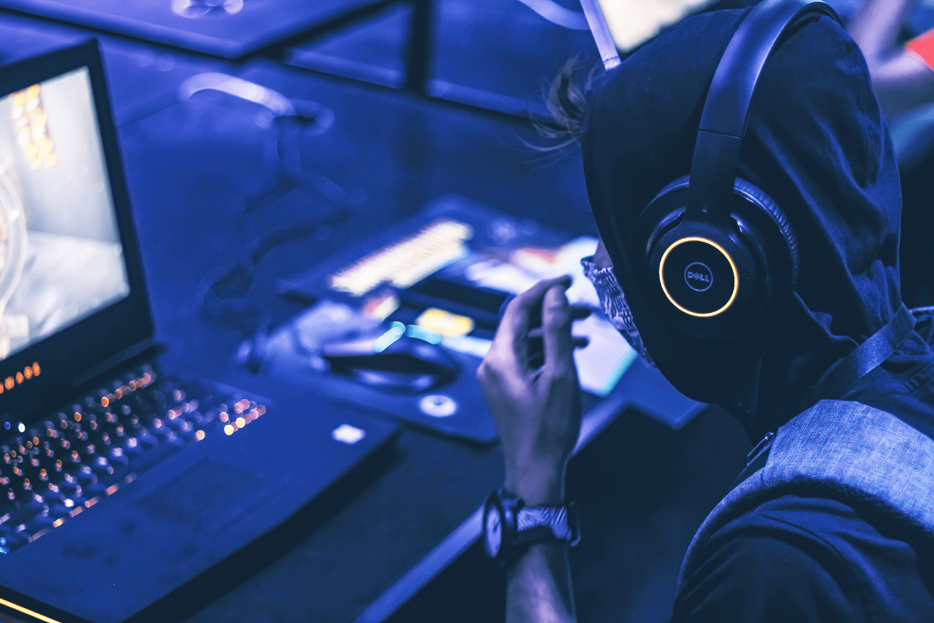 Videospiele im Lockdown: Sinnvolle Beschäftigung oder schlicht Zeitverschwendung? - Cover